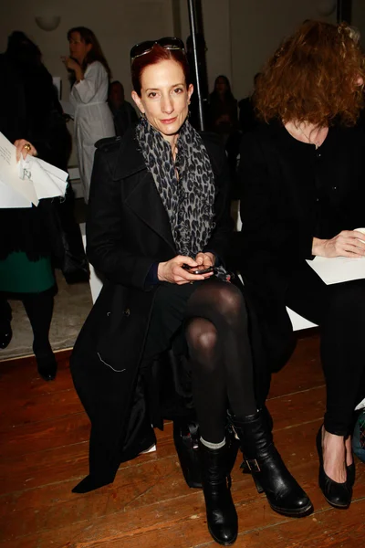 Look 10